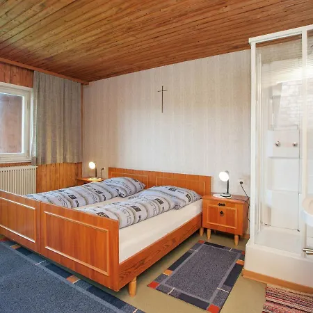 Post Apartment *